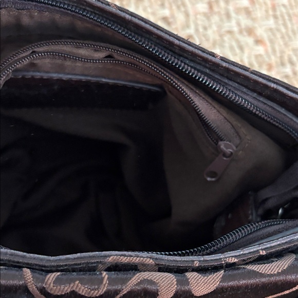 Brown Heart Pattern Cross Body Shoulder Bag - Picture 8 of 8